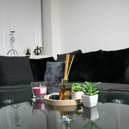 Abode 公寓 *